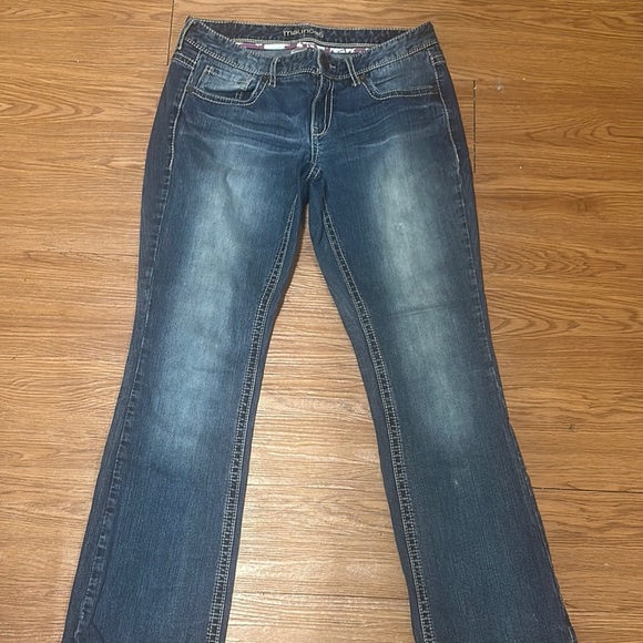 Maurices Denim - Maurices Blue Flare Wide Leg Jeans Size 5/6 Short Good Condition Make an Offer!